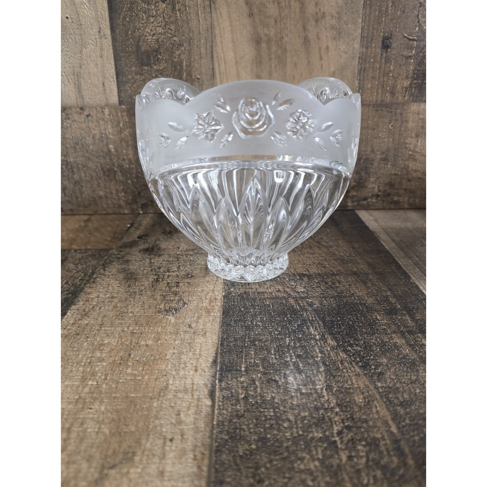 Frosted Rose Etched Clear Cut Crystal Scalloped Rose Bowl Floral Vase 5.25in